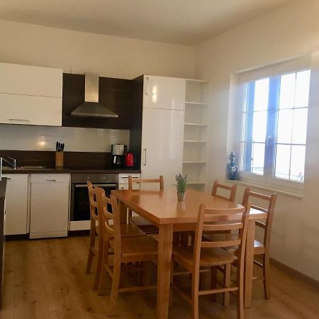 Schoenes Ferienhaus Direkt Am Meer Stomorska Buitenkant foto