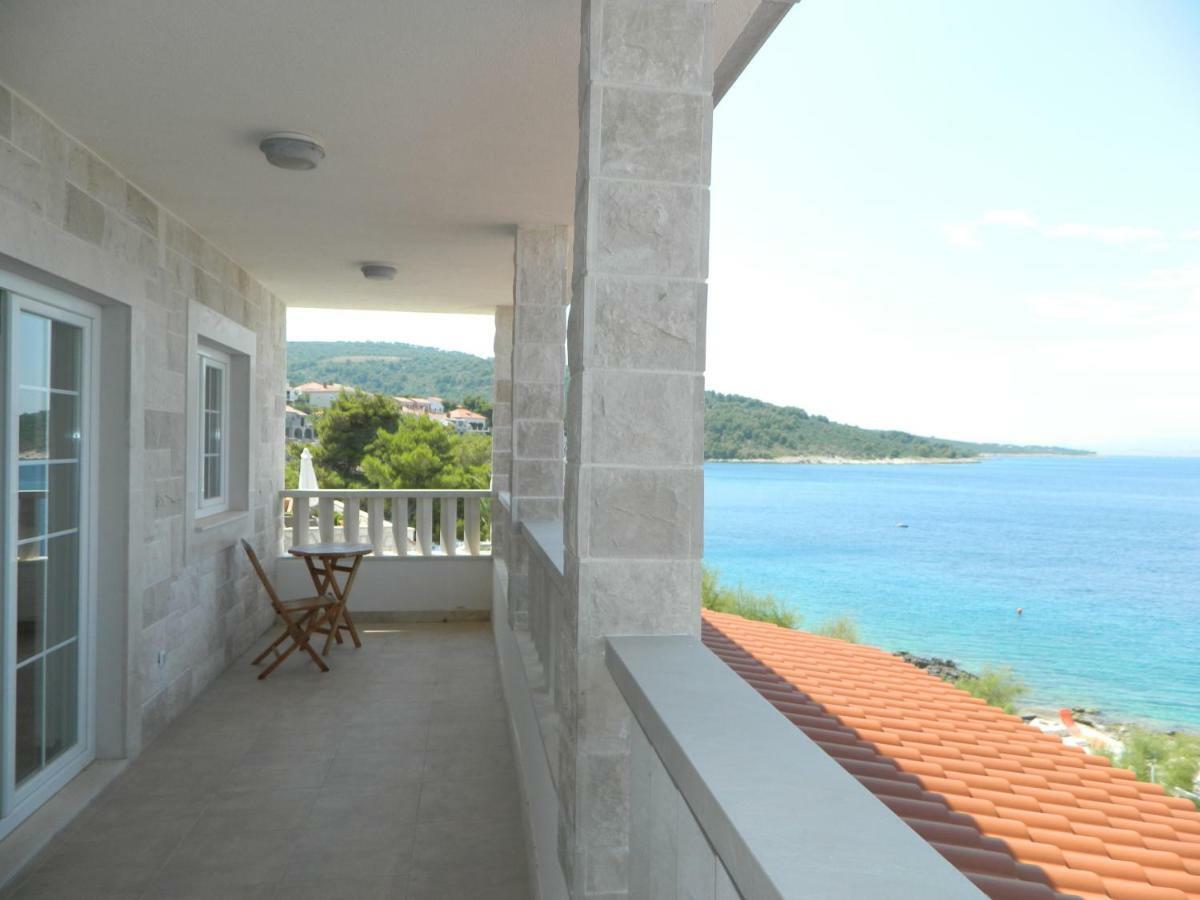 Schoenes Ferienhaus Direkt Am Meer Stomorska Buitenkant foto