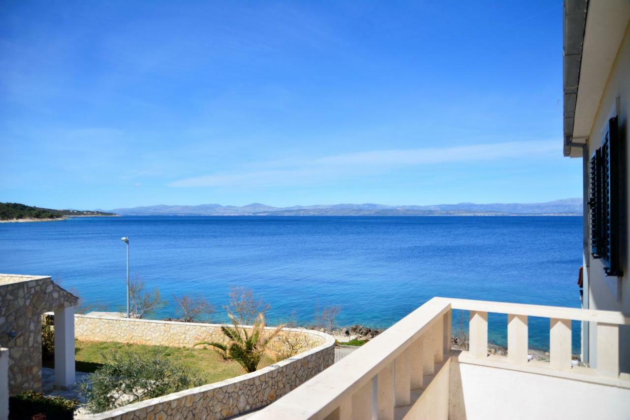 Schoenes Ferienhaus Direkt Am Meer Stomorska Buitenkant foto